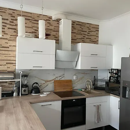 - Podczele *